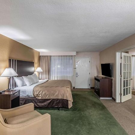 Quality Inn Уосо Екстериор снимка