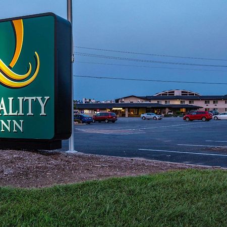 Quality Inn Уосо Екстериор снимка