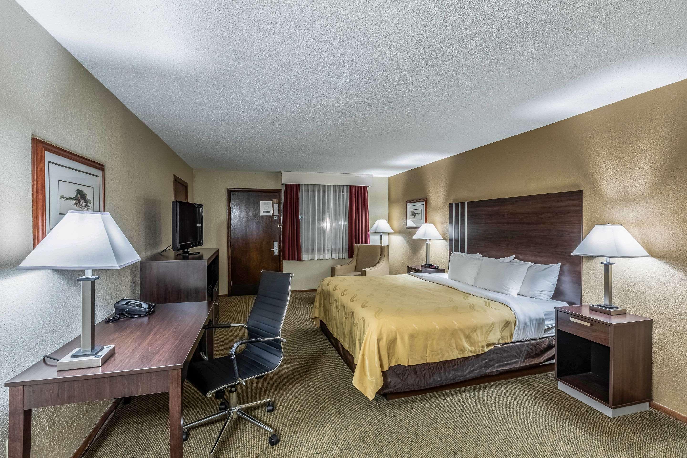 Quality Inn Уосо Екстериор снимка