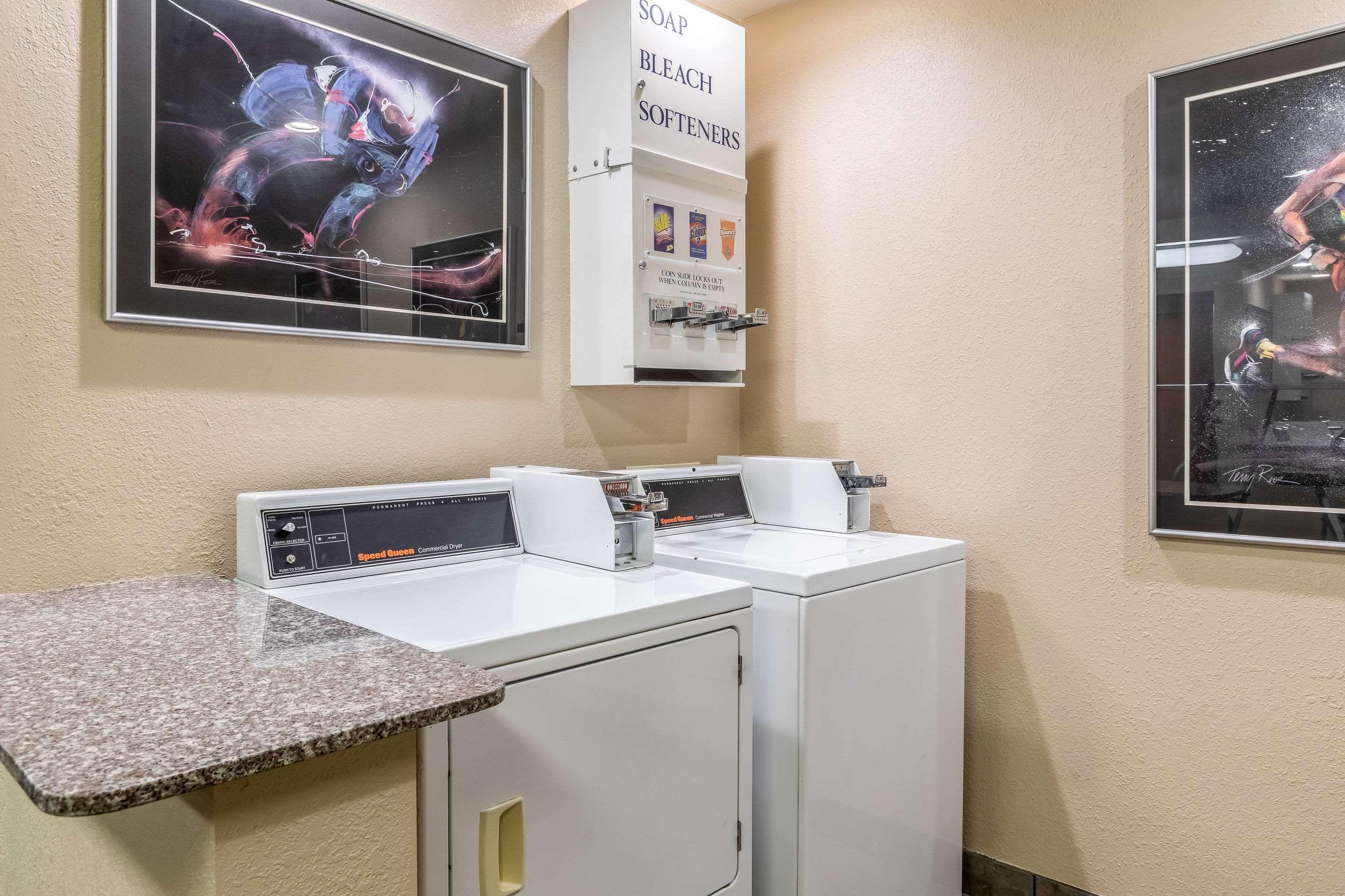 Quality Inn Уосо Екстериор снимка