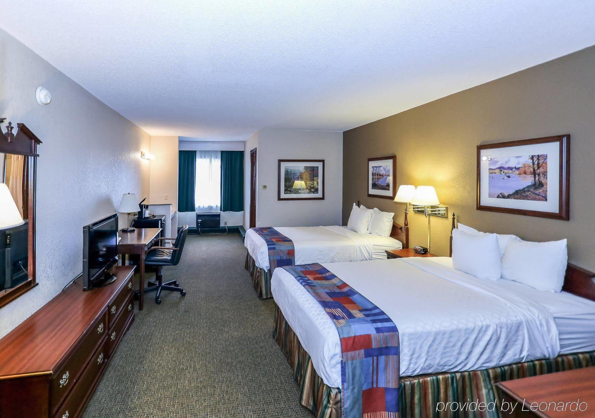 Quality Inn Уосо Екстериор снимка