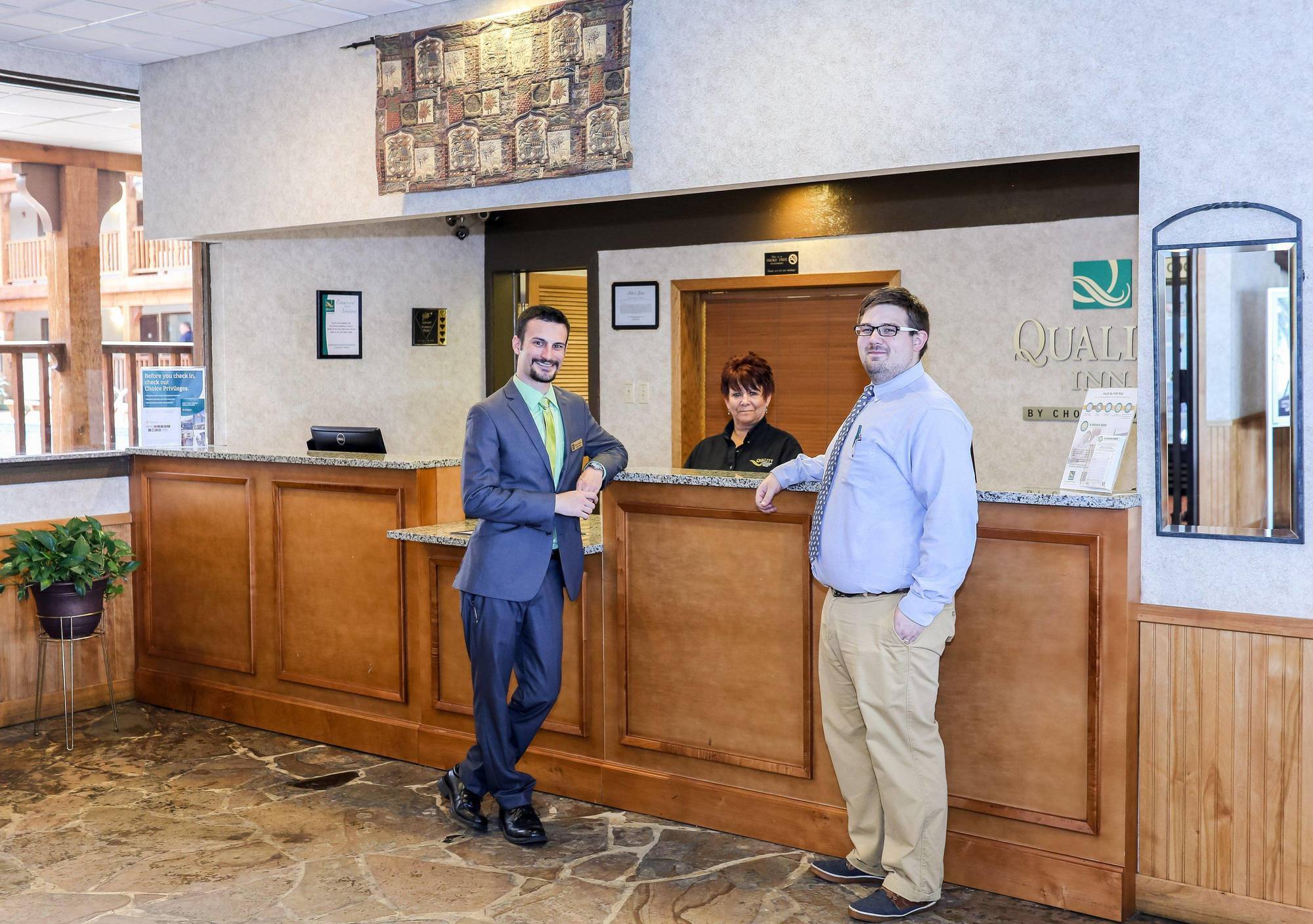 Quality Inn Уосо Екстериор снимка